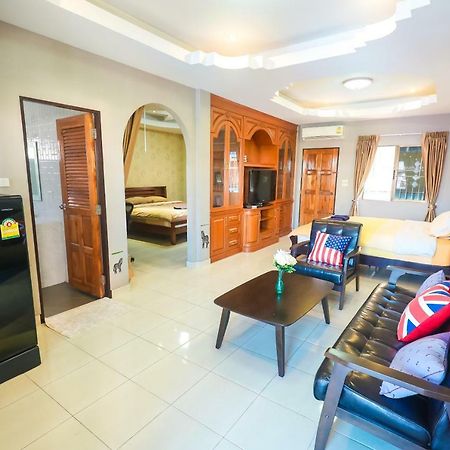 Apartamento Marin House Pattaya Exterior foto